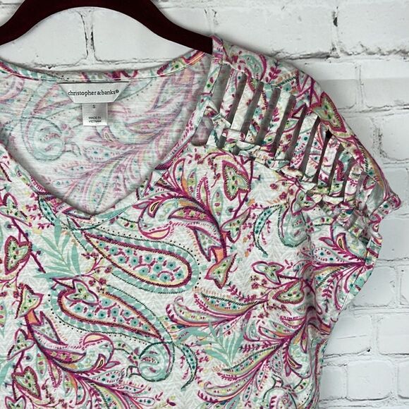 Christopher & Banks Paisley Tee with Shoulder Cutours Size Small - Picture 2 of 6